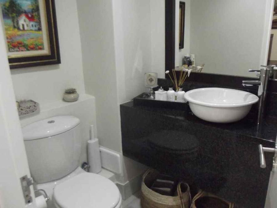 2 Bedroom Property for Sale in Bloubergstrand Western Cape
